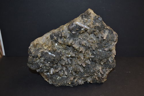 Needle quartz with zinc blende Sphalerit and pyrite