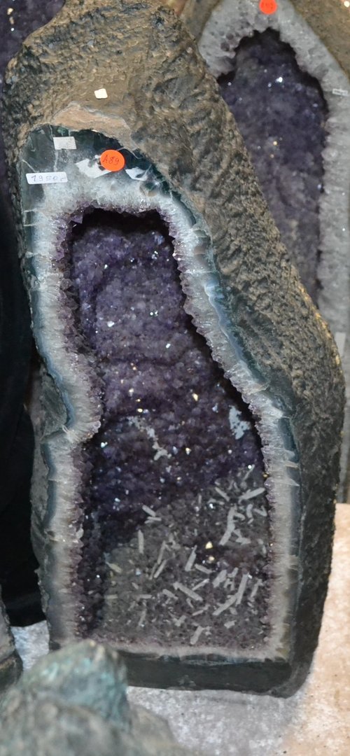Amethyst mit Calcit  Geode Druse Brasilien