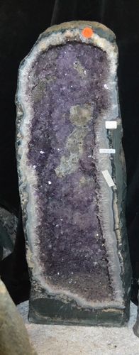 Amethyst Amethist geode in basalt